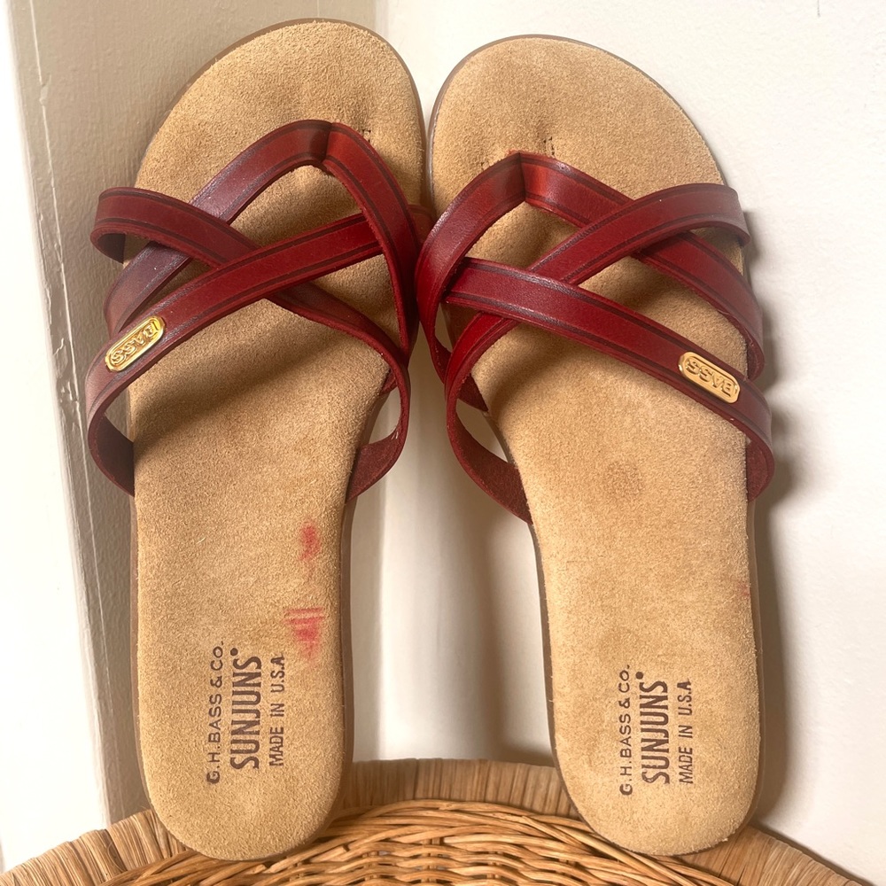 Vint. Bass Sunjuns Sandals Sz. 8 NWOT